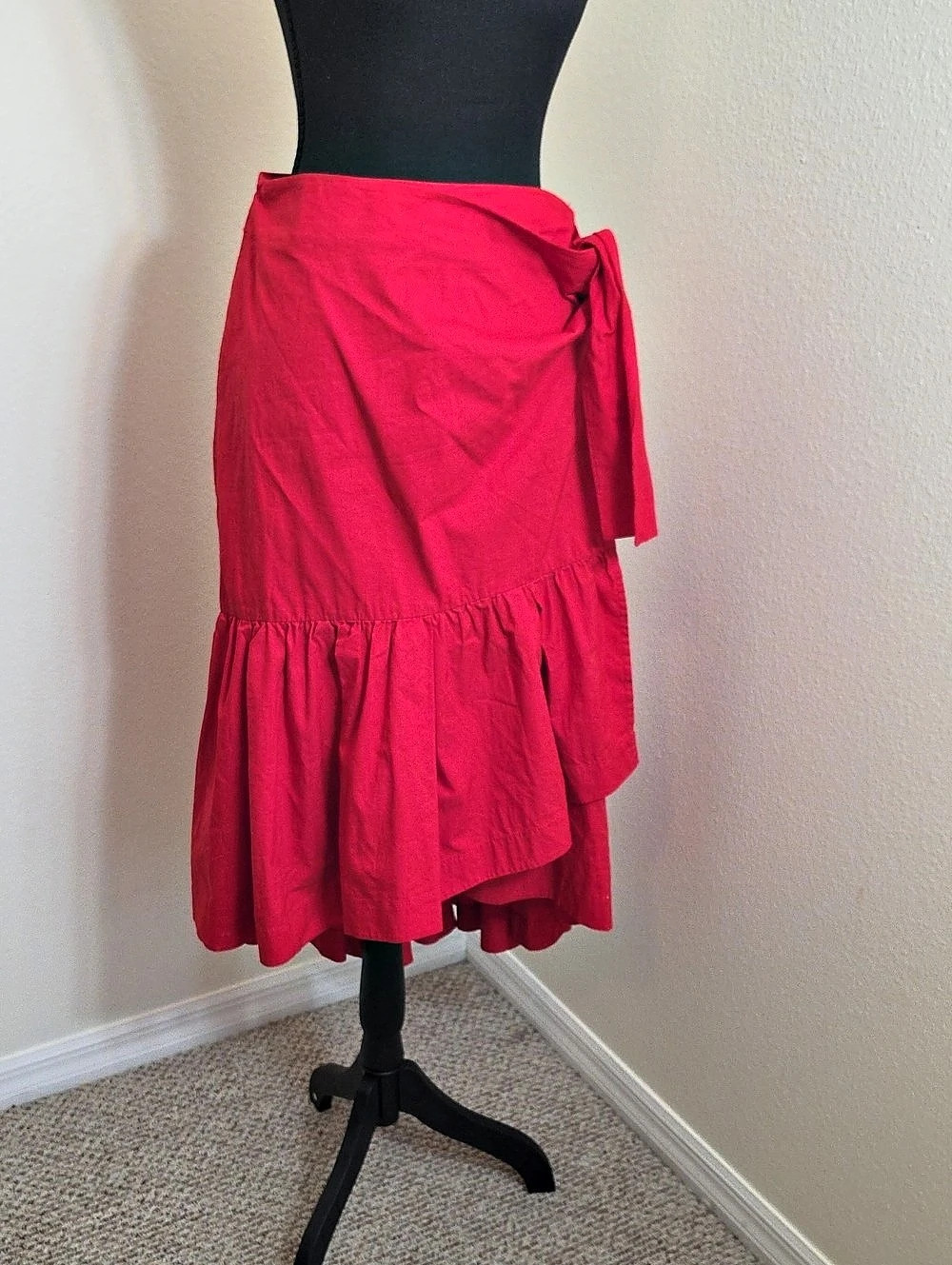 Banana Republic Ruffled Wrap Skirt in Pink Size 14 Like New